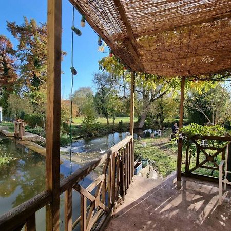 La Roulotte Du Moulin De Palet Villa Baugé Eksteriør bilde